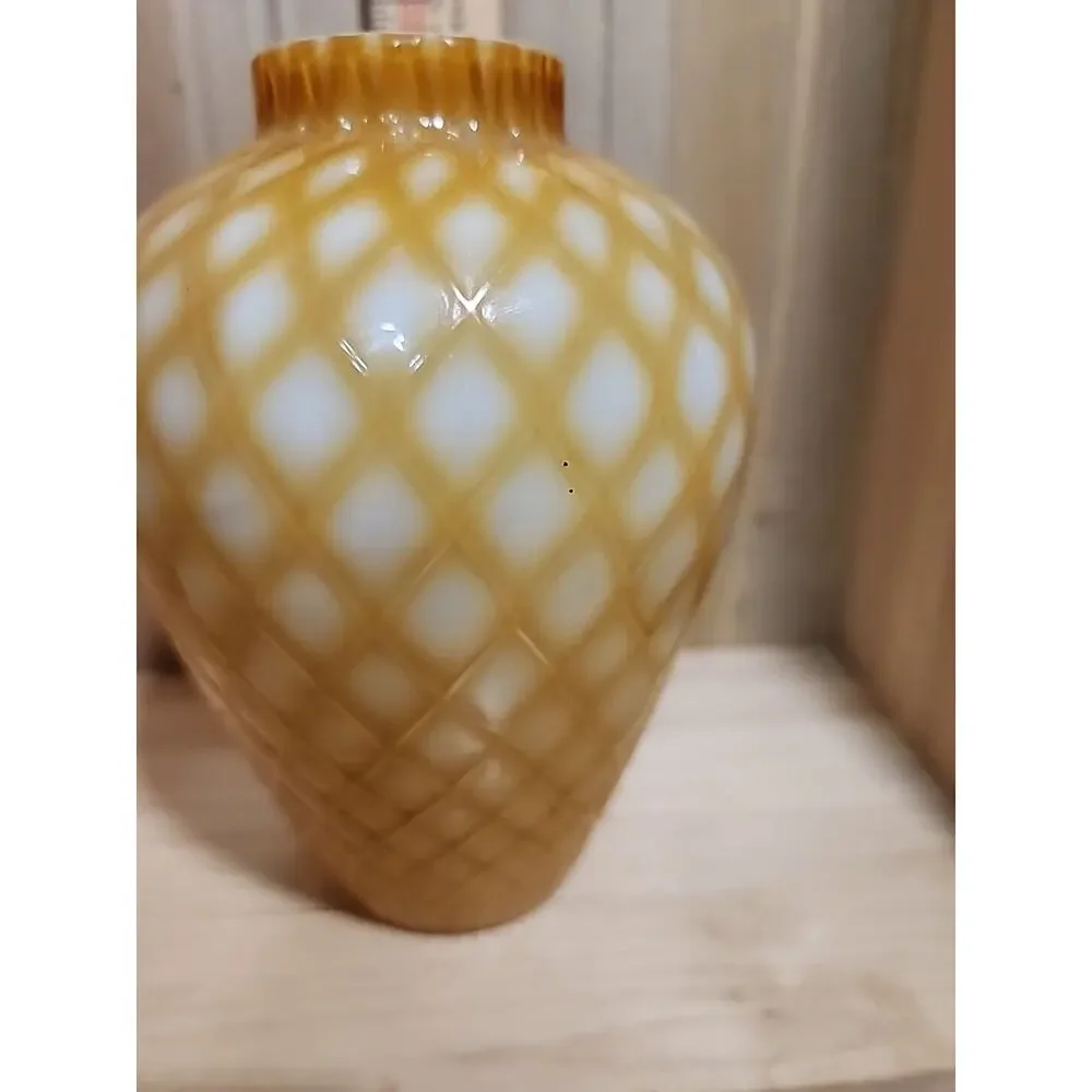 Antique Victorian Amber Cased Milk Glass Honeycomb Quilted Optic Vase 6" - Picture 5 of 16